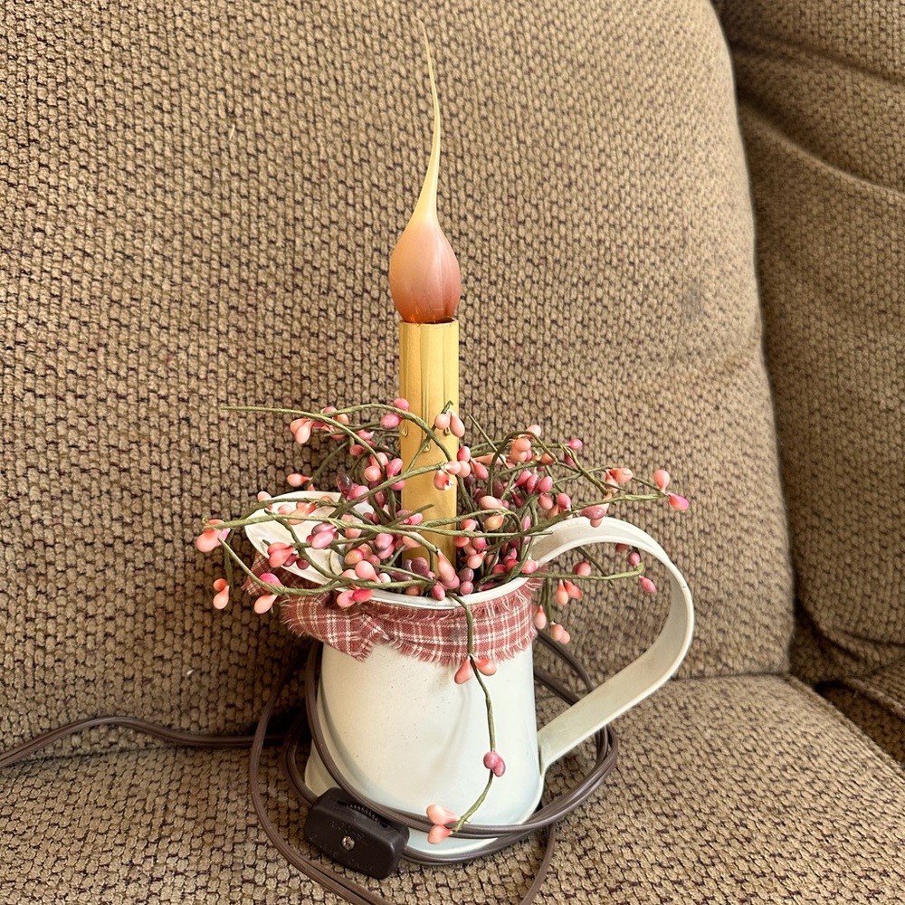 Small Tin Maple Syrup Can Pourer With Electric Candle & Pip Berries